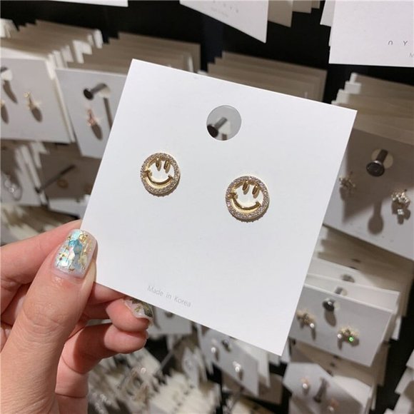 *NEW Yellow Gold Diamond Smiley Face Stud Earrings - Picture 9 of 12